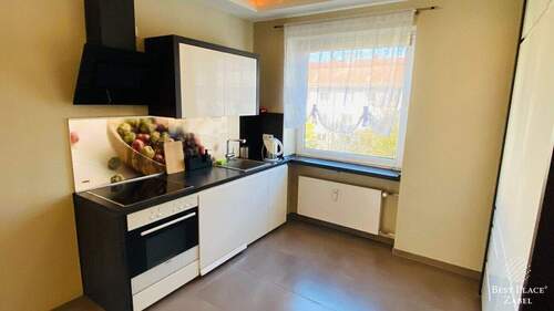 Einbauküche - 4 Zimmer Etagenwohnung in München