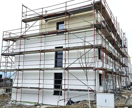 Hausansicht Stirnseite - 5 Zimmer Einfamilienhaus in Bad Säckingen