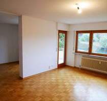 Geräumige 4-Zimmer-Wohnung mit Südbalkon ins Grüne, Garage und beheizten Hobbyraum mit Tageslicht - Esslingen am Neckar St Bernhardt