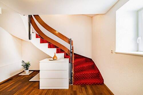 Treppenaufgang - Wohneinheit II - 