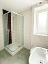 Badezimmer - Neu sanierte 2-Raum-Wohnung auf dem Siedlerweg in Annaberg - zentral und dennoch ruhig!
