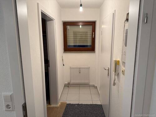 Flur - 3 Zimmer Etagenwohnung zur Miete in Gruibingen