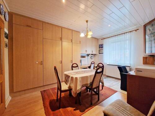 Arbeiten / Kind - 3 Zimmer Etagenwohnung in Heide