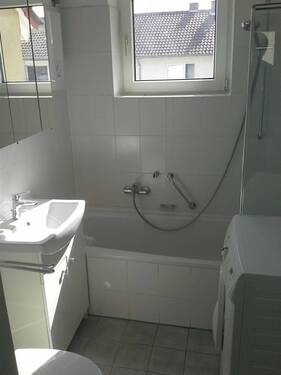 Bad - 2 Zimmer Etagenwohnung in Eisenberg