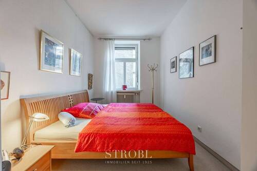 Schlafzimmer 1 - Etagenwohnung mit 105,00 m&sup2; in München zum Kaufen