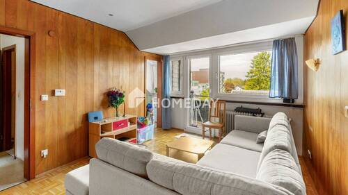Wohnzimmer 1 - 2 Zimmer Etagenwohnung in Bonn