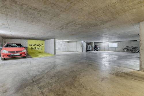 Tiefgaragenstellplatz - 