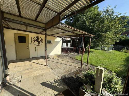 Überdachte Terrasse - Doppelhaushälfte mit herrlichem Garten - Der ideale Platz für Ihre Familie in Bad Ditzenbach!