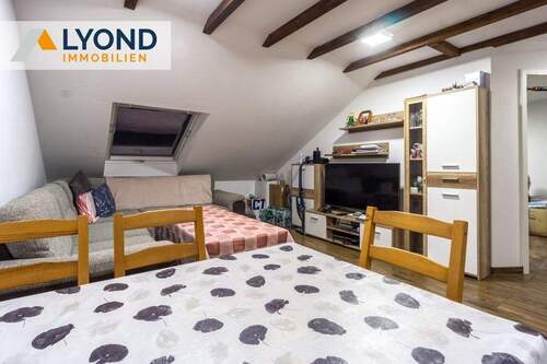 Wohnbereich von Küche (WE links) - 