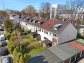 Hausansicht - 6 Zimmer Reihenmittelhaus zum Kaufen in München