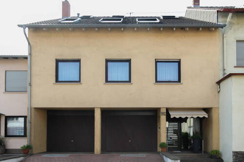 Front - 9 Zimmer Einfamilienhaus zum Kaufen in Saarlouis / Roden