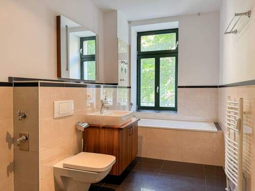 Modernes Tageslichtbad - 