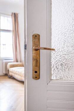 Blick ins Wohnzimmer - 