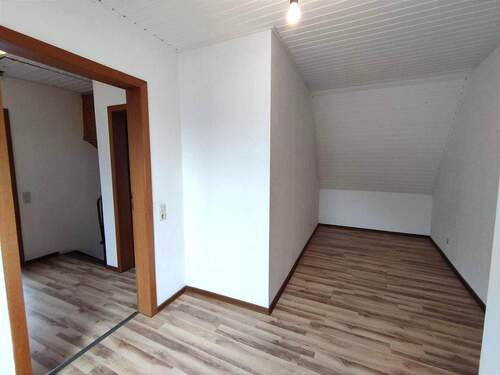 Zimmer 2 im Dachgeschoss - 