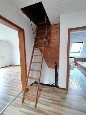 Speicher-Ausziehtreppe - 