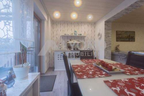 Lichtdurchfluteter Essbereich - 