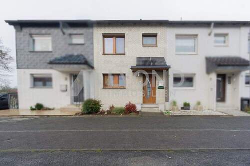 Außenansicht der Vorderseite - 4 Zimmer Reihenmittelhaus zum Kaufen in Recklinghausen