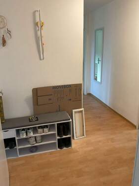 Eingangsbereich - 3 Zimmer Etagenwohnung zur Miete in Stuttgart
