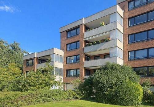 Gartenansicht - Zentrales Wohnen mit Balkon und Fahrstuhl
