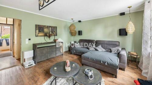 1. OG Wohnzimmer 2 - 6 Zimmer Mehrfamilienhaus, Wohnhaus in Lahr/Schwarzwald