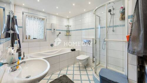 1. OG Badezimmer 1 - 