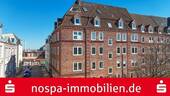 Drohnenbild - Sanierungsbedürftige 3-Zimmer-Eigentumswohnung mit Balkon im Stadtteil Duburg!