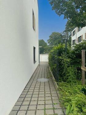 Zuweg zum Garagenhof - 