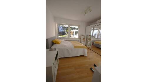 Schlafzimmer EG - 