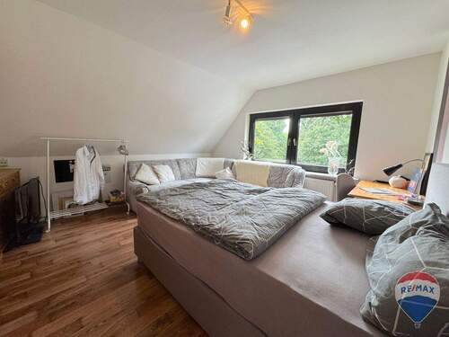 Schlafzimmer 1 OG - 