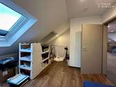 Zimmer 2 - 