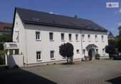 Innenhof - 1 Zimmer Mehrfamilienhaus, Wohnhaus zum Kaufen in Grünhainichen