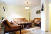 Wohnzimmer im EG - 