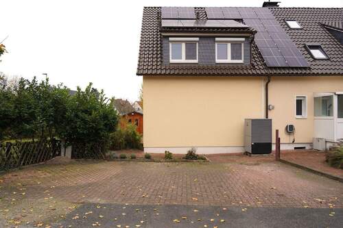 4 Stellplätze mit Wall-Box - Doppelhaushälfte mit 235,00 m&sup2; in Hannover zum Kaufen