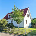Hausansicht rechts - 5 Zimmer Einfamilienhaus in Hamburg Sinstorf