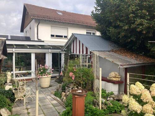 Rückansicht mit Wintergarten.JPG - 