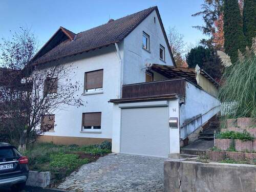Strassenansicht - Ruhig gelegenes 5-Zimmer-DHH mit schönem Ausblick in Lautertal (Odenwald)