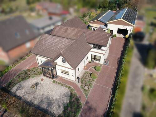 Luftbild - Einfamilienhaus zum Kaufen in Nordhastedt