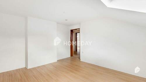 Wohnzimmer 2 - 1 Zimmer Mehrfamilienhaus, Wohnhaus in Schöningen