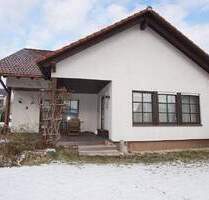 Kurzfristig beziehbares Einfamilienhaus in Hunderdorf