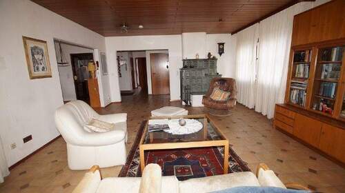 Wohnen - Einfamilienhaus mit 162,50 m&sup2; in Hunderdorf zum Kaufen