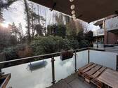 EG Links Balkon - 