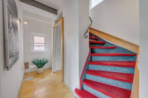 Zwischengeschoss Flur_Treppe - 