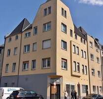 Modernisiertes Wohn- und Geschäftshaus, 488 qm vermietbare Fläche, 3 Garagen - Recklinghausen