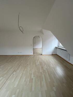 Wohnraum - 2 Zimmer Etagenwohnung zur Miete in Nürnberg