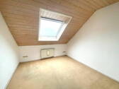 1. Kinderzimmer oder Büro - 