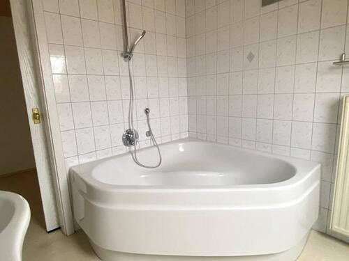 Eckbadewanne - 
