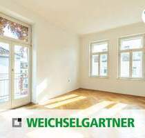 Altbauflair trifft Stadtleben: Charmante Eigentumswohnung mit Balkon in Toplage - München Maxvorstadt