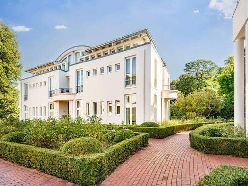 Sea Side - Sea Side - Barrierefreie Stadtwohnung in idyllischer Wohngemeinschaft direkt am Hundekehlesee