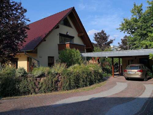 Haus mit Carport und Schuppen - Charmantes Architektenhaus mit Wärmepumpe +++provisionsfrei+++