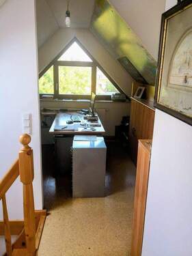 Büro im Spitzboden mit WC - 